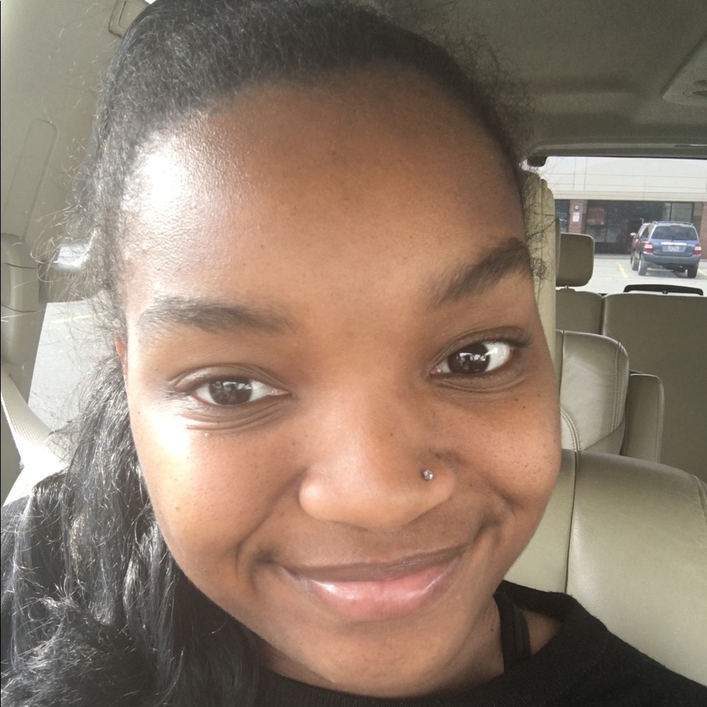 Meet your Posher, Jasmine